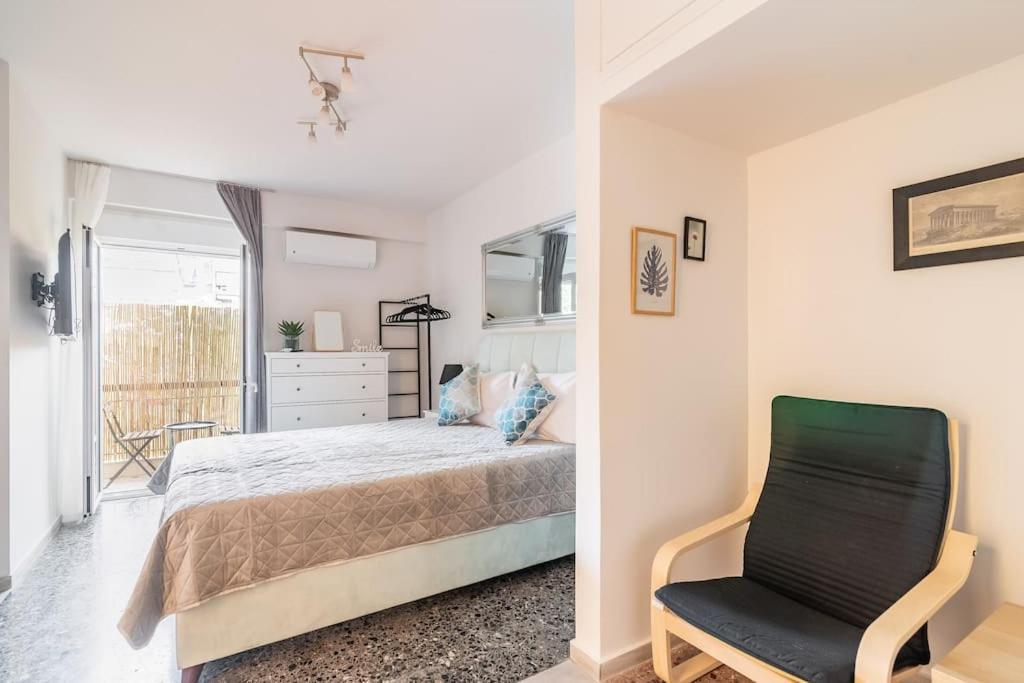 Chic Apt Near Acropolis - Avdi Square Ateny Zewnętrze zdjęcie